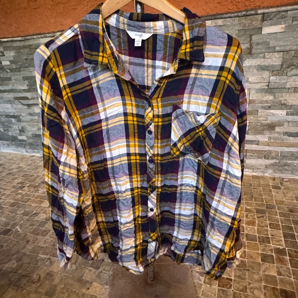 Terra and sky plaid top